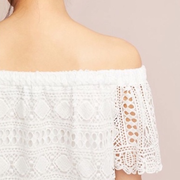 *SOLD* Anthropologie Off The Shoulder White Top - Picture 3 of 7